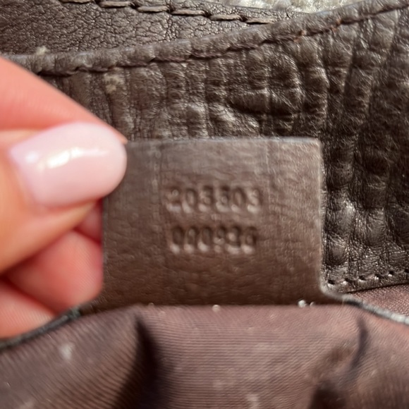 Authentic Gucci Crossbody purse - Picture 2 of 2